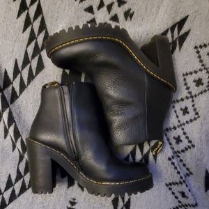 Womens Magdalena Ankle Bootie